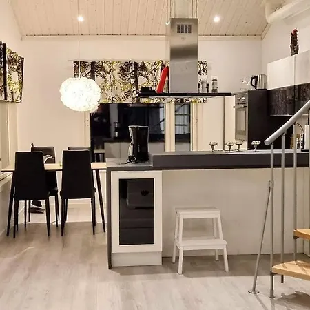 Elegantti Laehellae Kuusamon Keskustaa